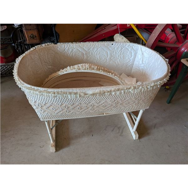 Doll Basinet