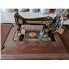 Image 3 : Singer Treadle Manual Sewing Machine Complete