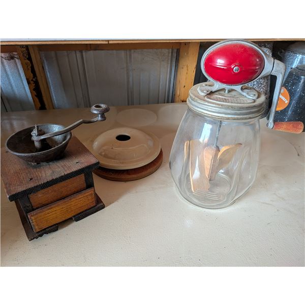 Coffee Grinder Daisy Butter Curn and Butter Crock Lid