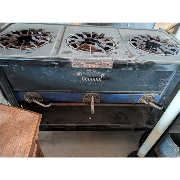 Florence Automatic McClarys No 318 Three Burner Stove