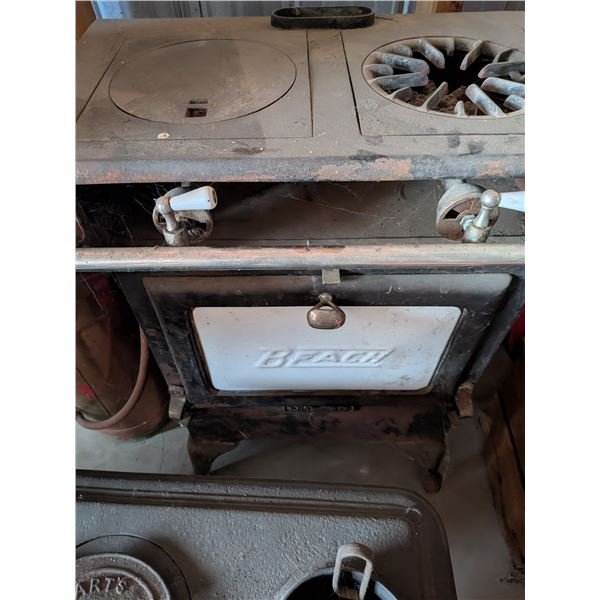 Beach Two Burner Stove and Oven