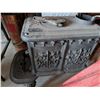 Image 1 : Black Giant Cast Iron Stove