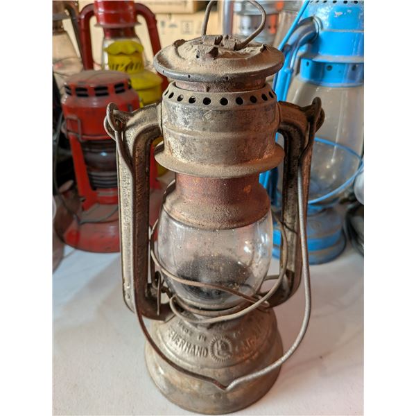 Feuer hand German Lantern