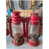 Image 1 : Two Red Lanterns