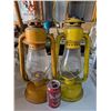 Image 1 : Two Yellow Beacon Lanterns