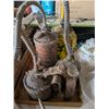 Image 1 : Four Oil Cans