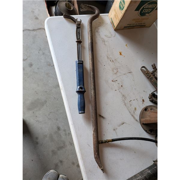 Nail Puller and Pry Bar