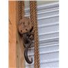 Image 2 : Block and Tackle