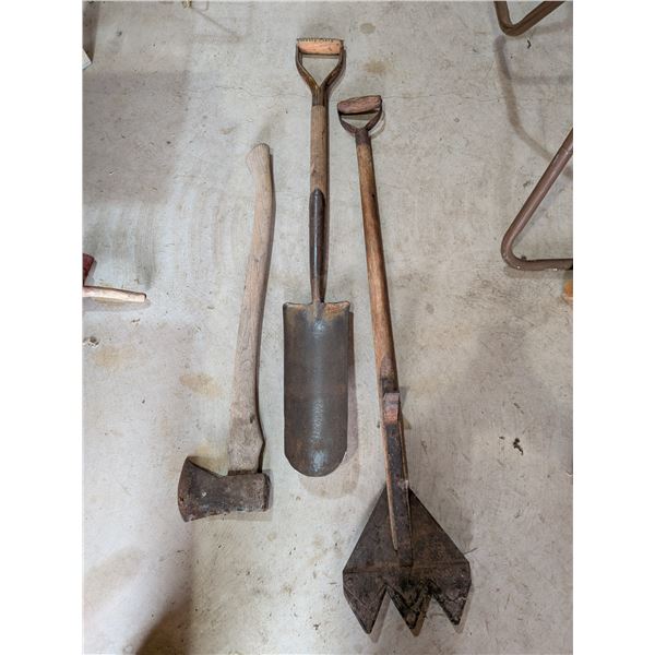 Silage Cutter Track Shovel and Axe