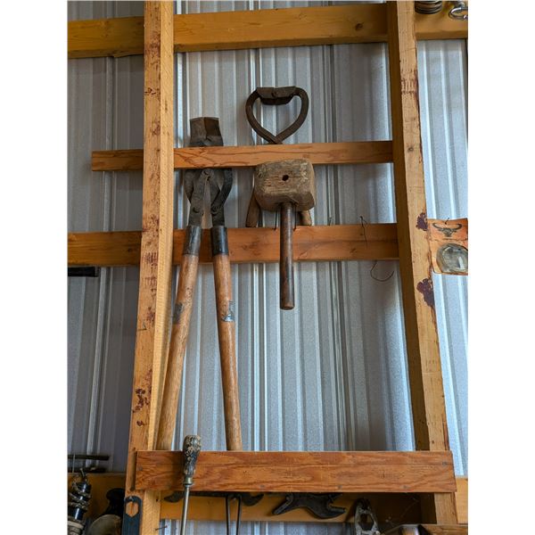 Animal Trimmers Wood hammer