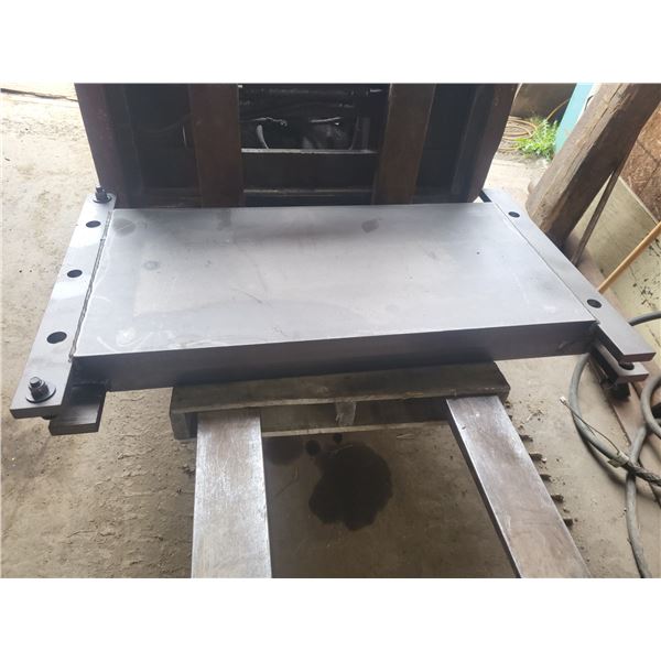 Steel Plate 41" x 21" x 2"1/4 (around 549lbs+++)