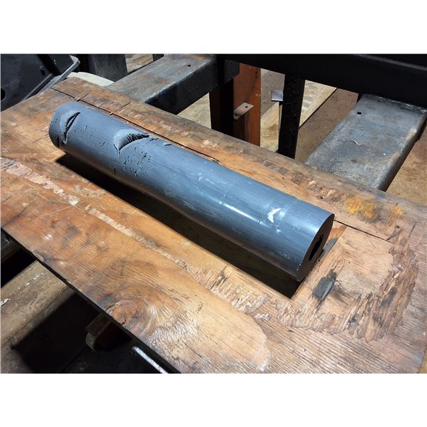 Tube PVC 1 1/4" × 3 1/4" × 17" défaut