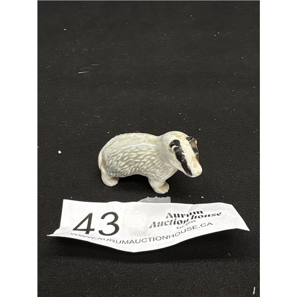 Scarce Wade Whimsies Badger Figure