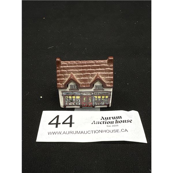 Scarce Wade House The Tabaconist/News Agent