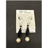 Image 2 : Vintage Signed Monet Austrian Pierced Earrings