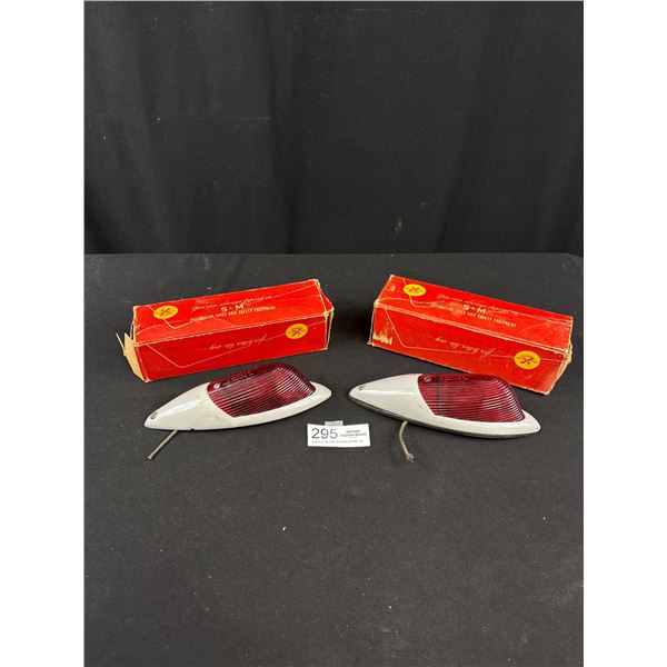 2 Vintage S&M Automotive Safety Lights new Old stock