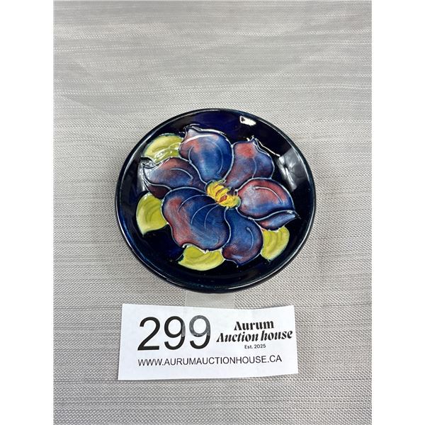 Nice Small Moorcroft Made in England Dish Approx. 2" Diameter