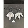 Image 2 : 2 Nintendo 64 Controllers Untested