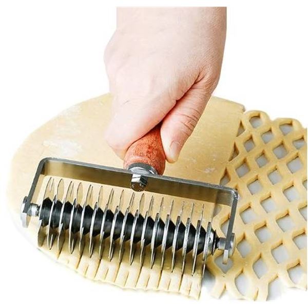 Pastry Lattice Roller Cutter in Stainless Steel with Wooden Handle
