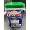 Image 3 : Cascade Platinum Plus Dishwasher Detergent Pods, 81 Action Pacs