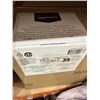 Image 2 : Amazon Basics PU Composite Basketball Official Size, 2-Pack