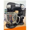 Image 2 : Cuisinart Stand Mixer SM-50 5.5-Quart, Black