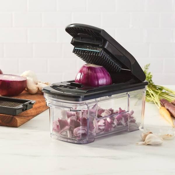 Vegetable Chopper and Slicer with 11 Pieces
