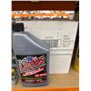 Image 3 : Lucas 10W-40 High Performance Motorcycle Oil, 946mL