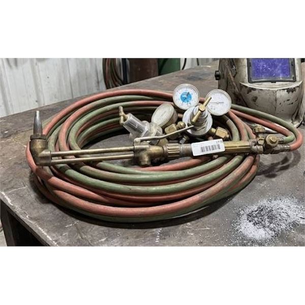 Oxy-Acetylene Torch Kit With Regulators and Hoses
