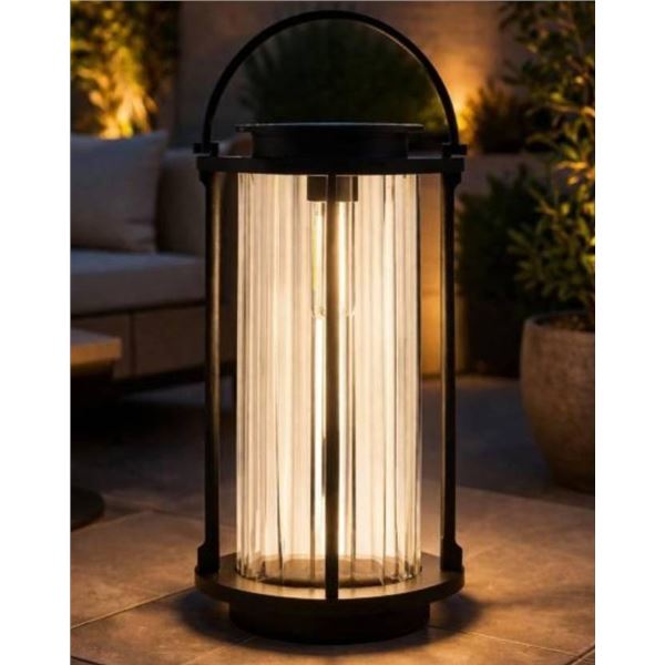 Solar-Powered LED Lantern With 40 cm Height and 20 Lumens