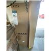 Image 2 : Maax Acrylic Wall Set, 38x38x76 or 42x34x76, Shower Panels