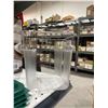 Image 3 : Food Storage Container With Accessories, Transparent, 3.5-Quart Capacity