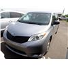 Image 1 : 2014 Toyota Sienna