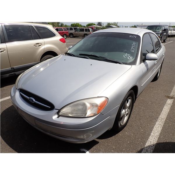 2002 Ford Taurus