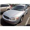 Image 1 : 2002 Ford Taurus