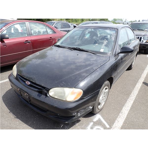 2000 Kia Sephia