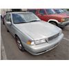 Image 2 : 2000 Volvo S70