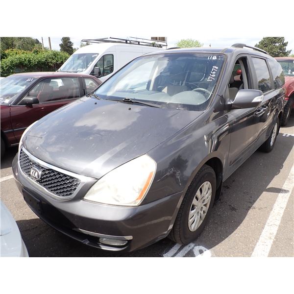 2014 Kia Sedona