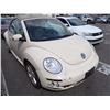 Image 2 : 2006 Volkswagen New Beetle