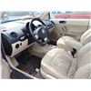 Image 5 : 2006 Volkswagen New Beetle