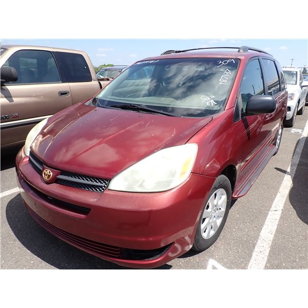 2004 Toyota Sienna