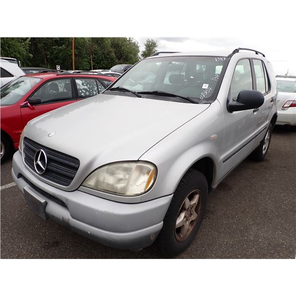 1998 Mercedes-Benz ML320