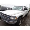 Image 1 : 2000 Dodge Ram 1500