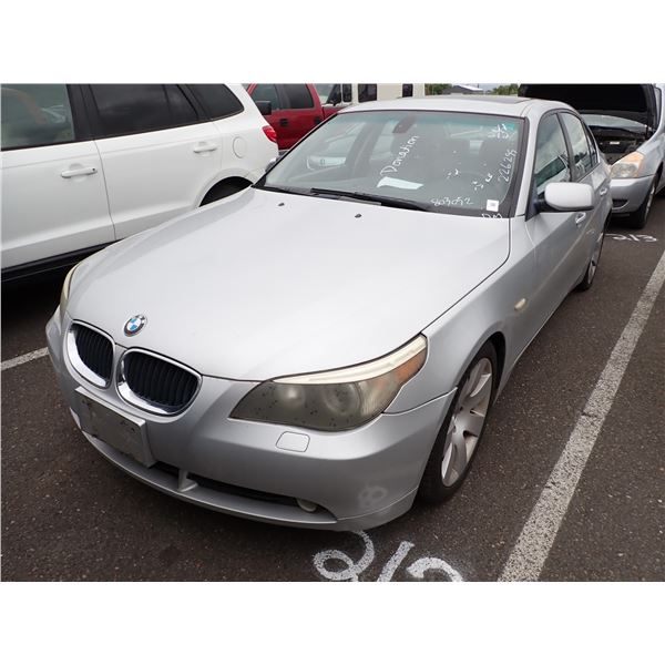 2004 BMW 530i