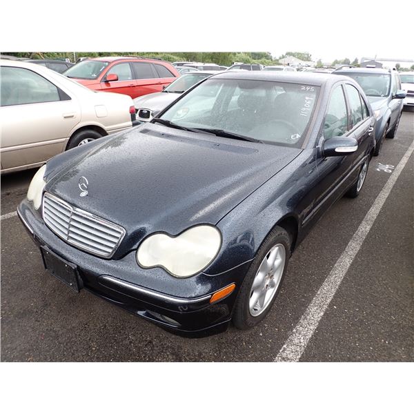 2001 Mercedes-Benz C320