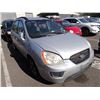 Image 2 : 2008 Kia Rondo