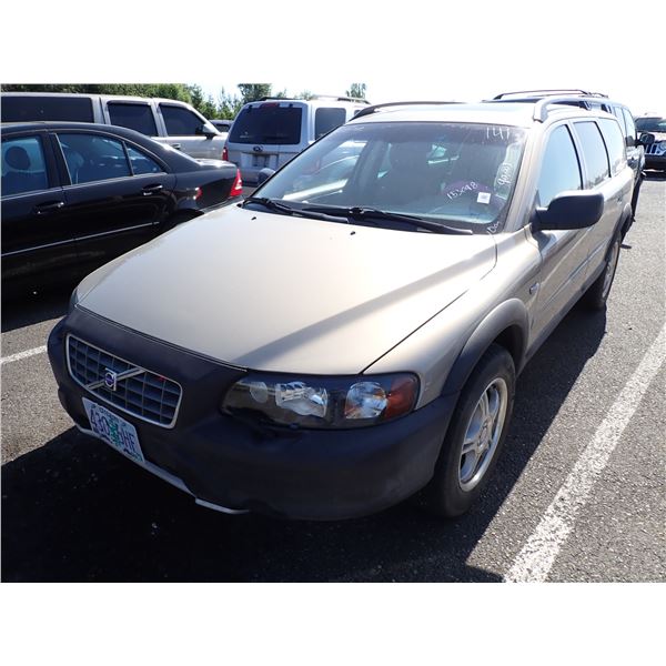 2004 Volvo XC70