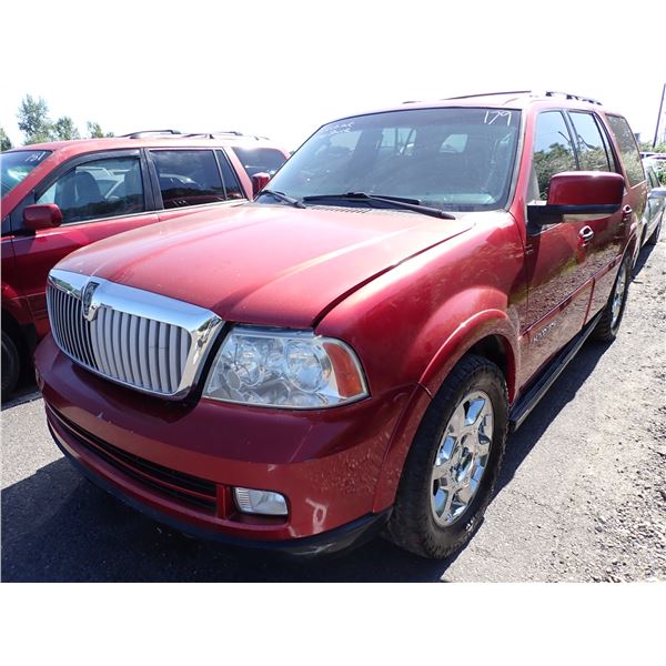 2005 Lincoln Navigator