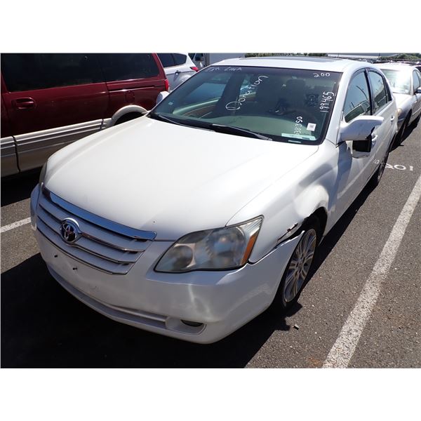 2005 Toyota Avalon