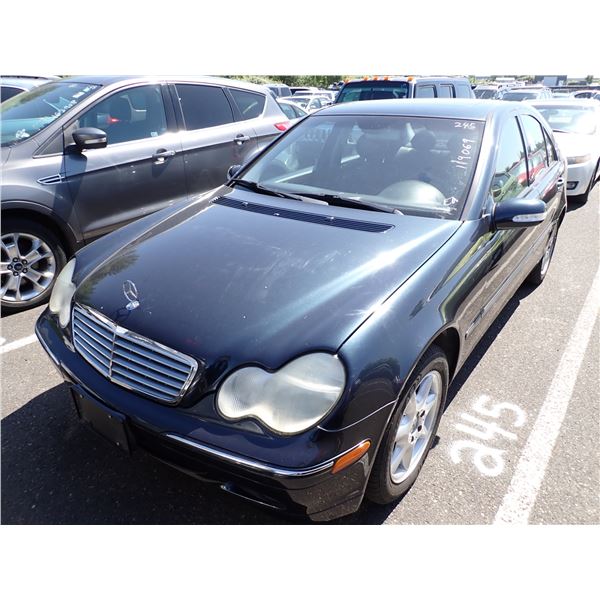 2001 Mercedes-Benz C320